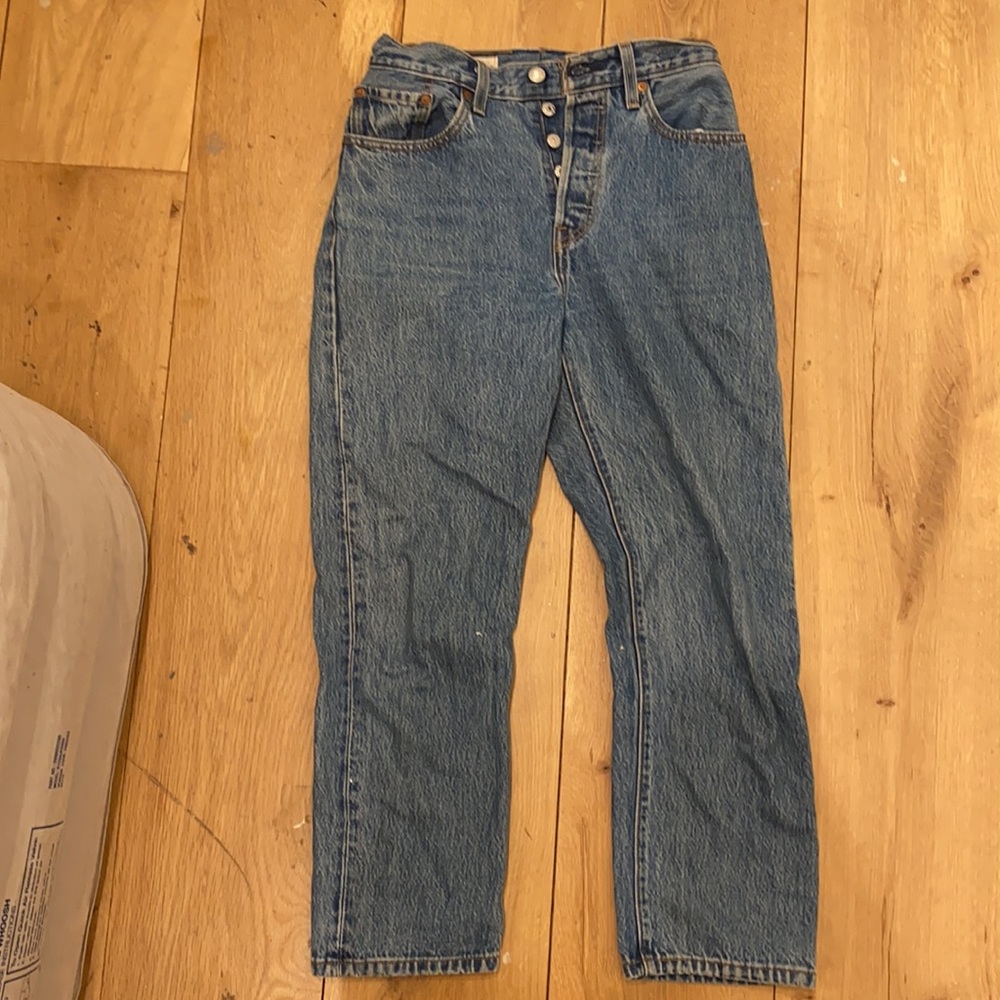 LEVIS 501’s - Picture 5 of 7